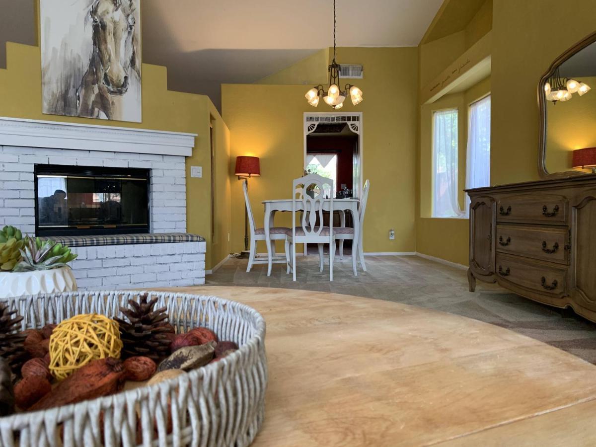 Festive Haven Room Hemet Exterior foto